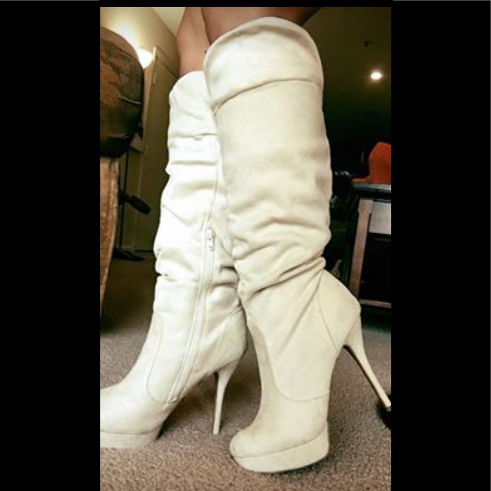High heel boots